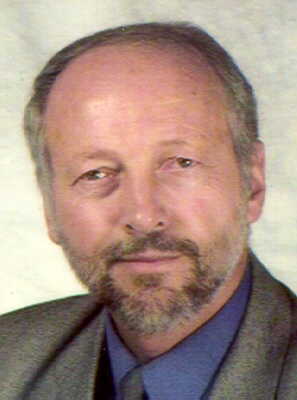 Prof. em. Dr.  Walter Giger